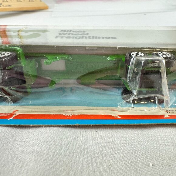 Road Champs Die Cast Metal Model Trucks Silver Wheel Freightlines HO Scale - Picture 2 of 3